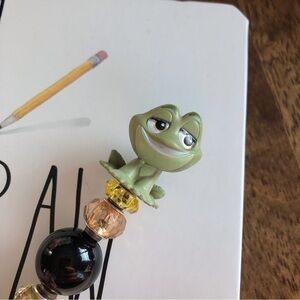Disney doorables: The Princess and The Frog: Nareen as frog handmade beaded pen